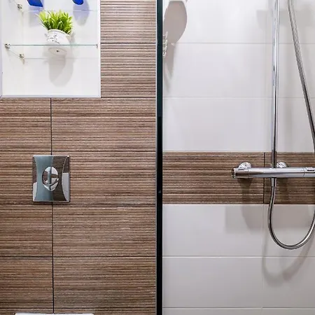 Apartament Aquamarine *